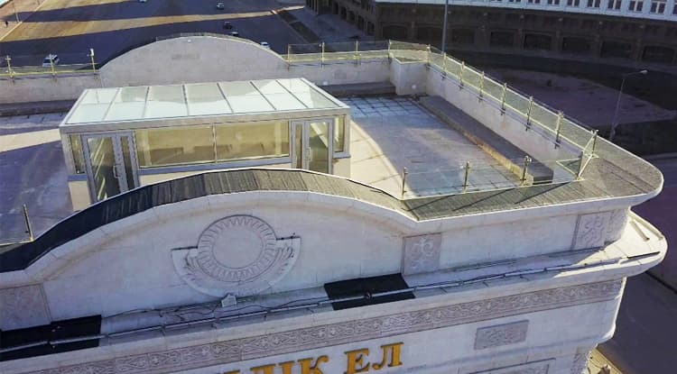 The Triumphal arch "Mangilik El" — photo 6