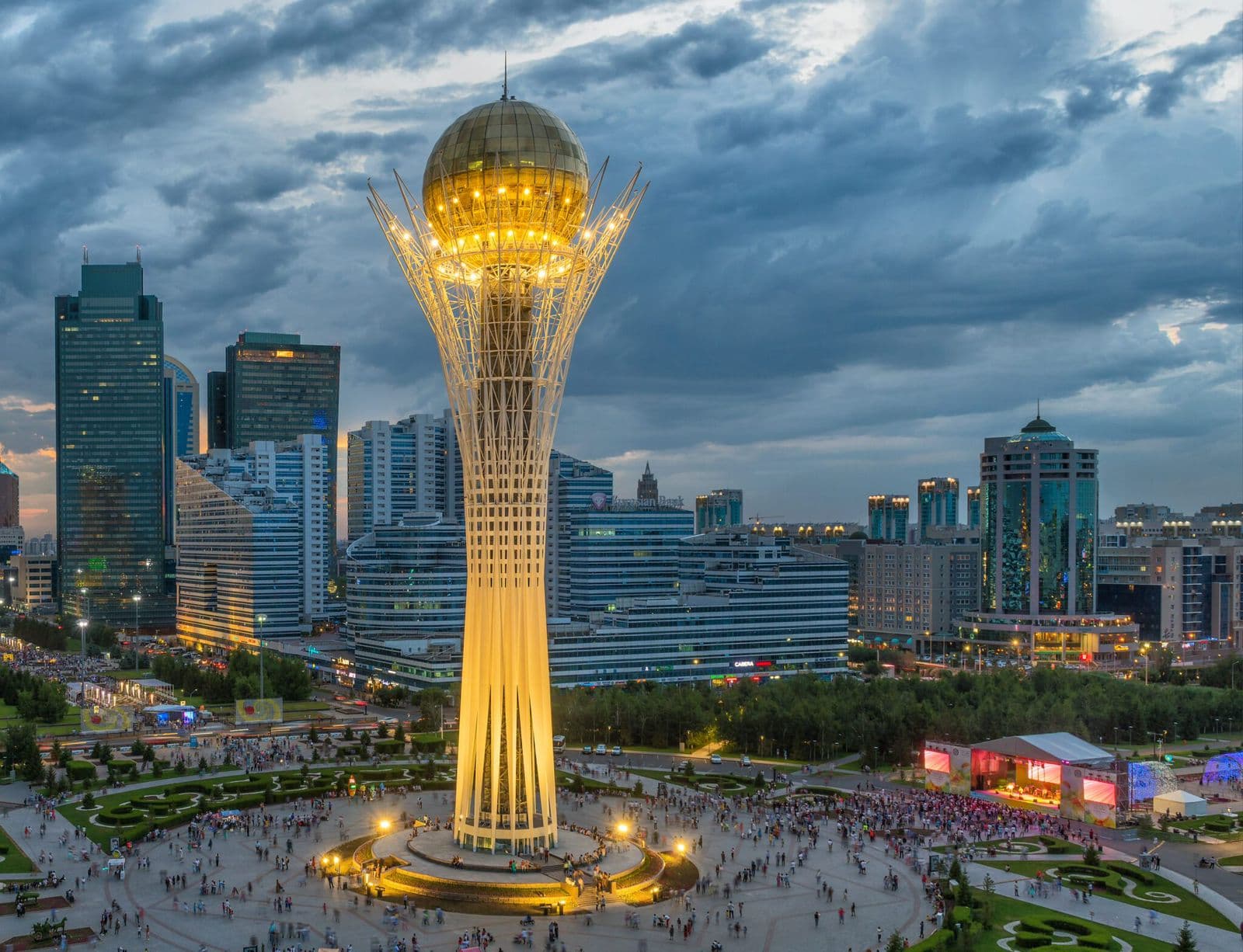 Самое популярное место в Астане — Байтерек: символ столицы, который должен увидеть каждый
