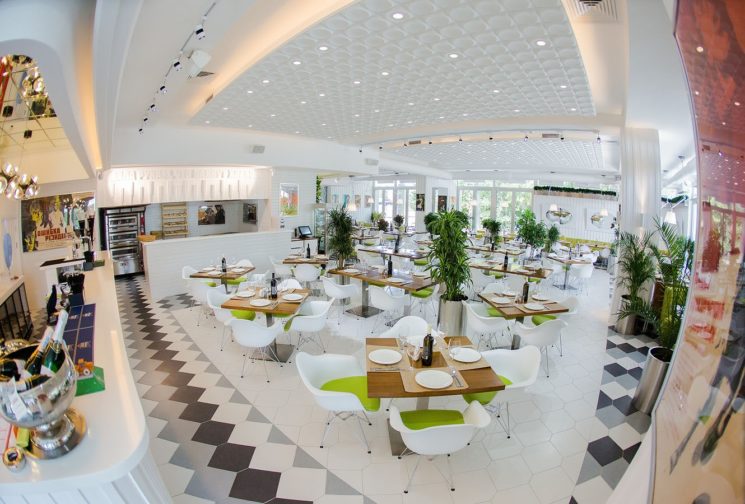 Выиграть на первом в мире хинкализаторе